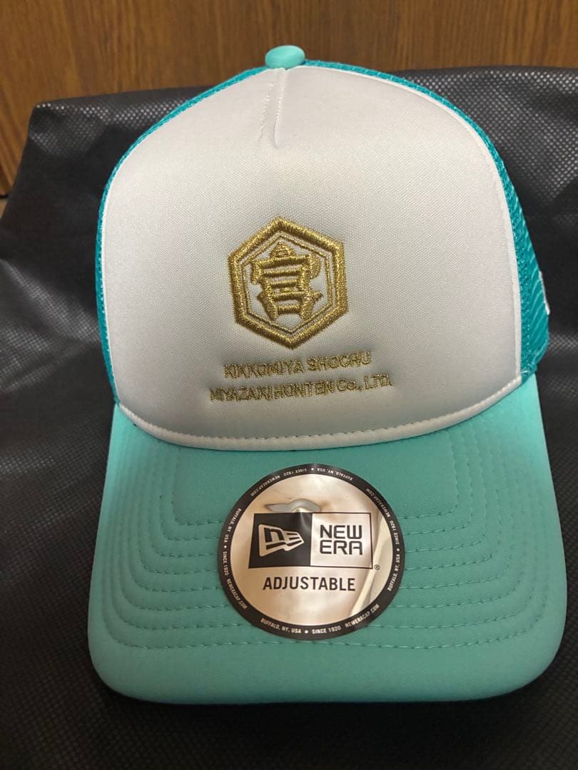 【新品未使用】キンミヤ×NEW ERA メッシュキャップ 9FORTY A-Frame トラッカー キンミヤ焼酎 ホワイト / ブラック