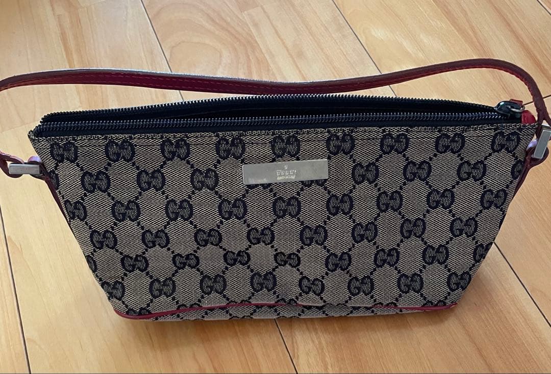 GUCCI GGパターン ポーチ