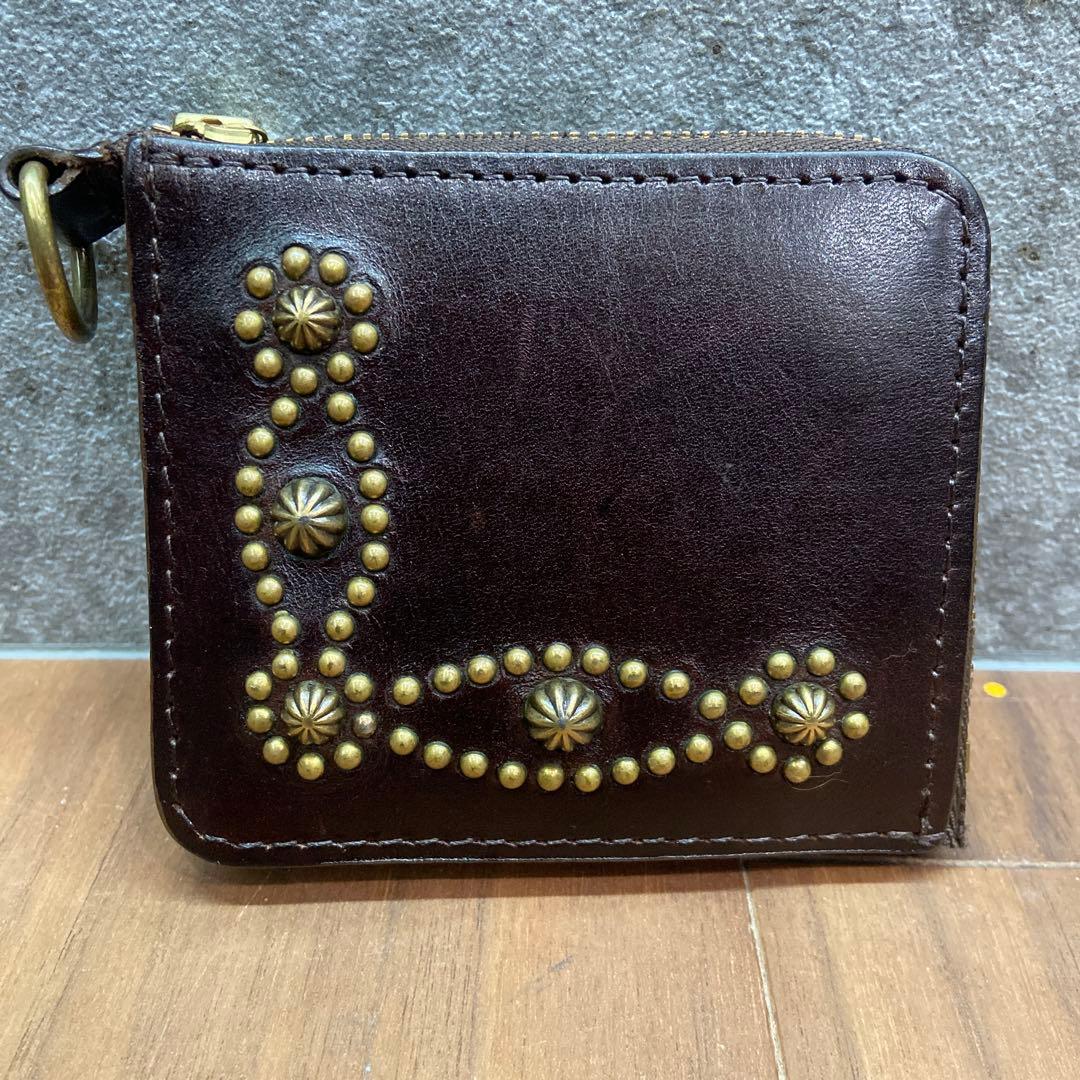 希少 HTC ミニウォレット ケース ブラススタッズ×ダークブラウン HTC 財布 HTC/エイチティーシー CORNER ZIPPER PURSE ポーチ型