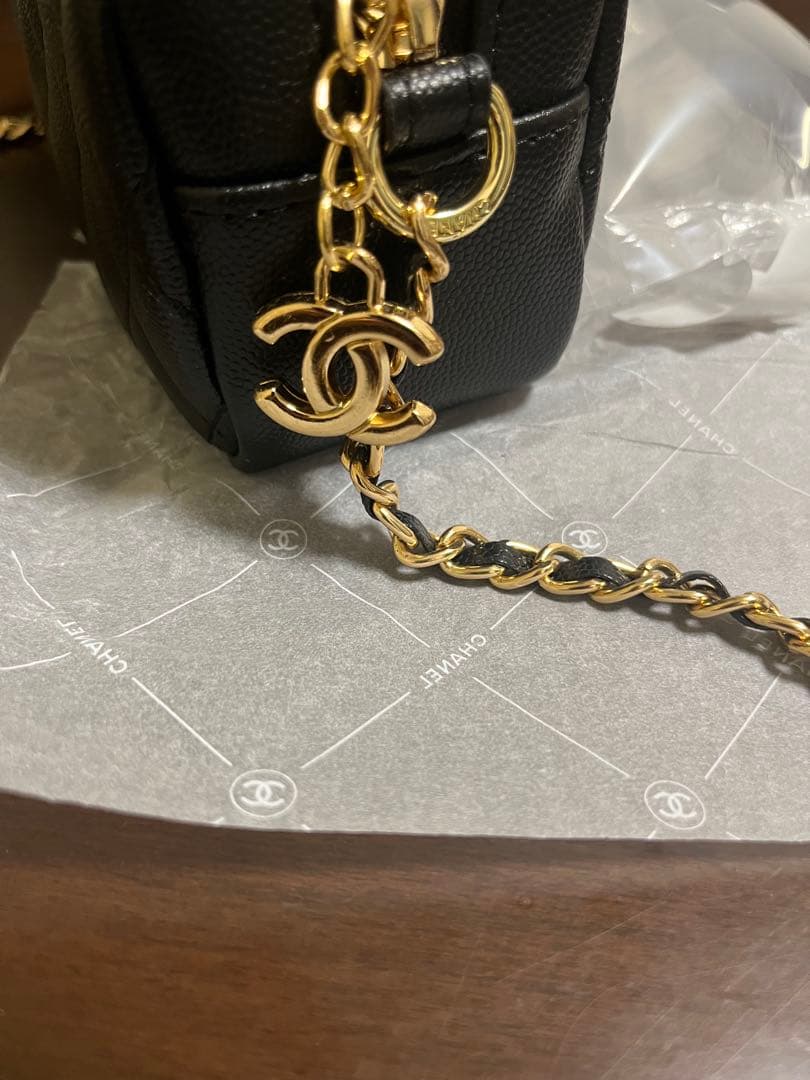 CHANEL ブラック キルティング チェーンショルダーバッグ ノベルティ