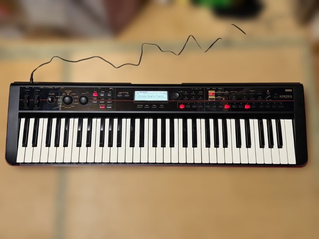KORG KROSS 61 ワークステーション KROSS - SYNTHESIZER WORKSTATION | KORG (Canada - EN)