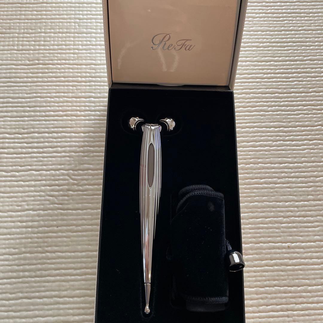 ReFa リファエスカラットレイ シルバー 専用ポーチ付き