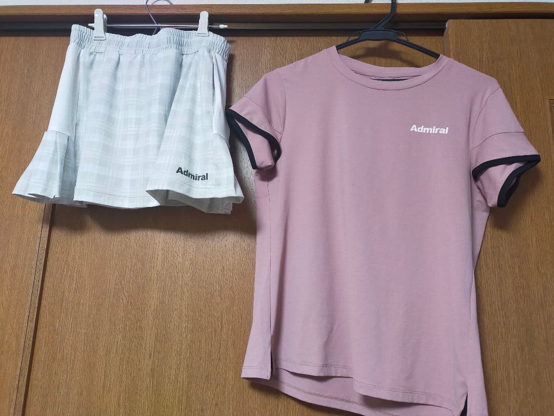 アドミラル　テニスウェア　上下 ADMIRAL メンズ フロントライングラフィックTEE ATMA515-050 2025FW