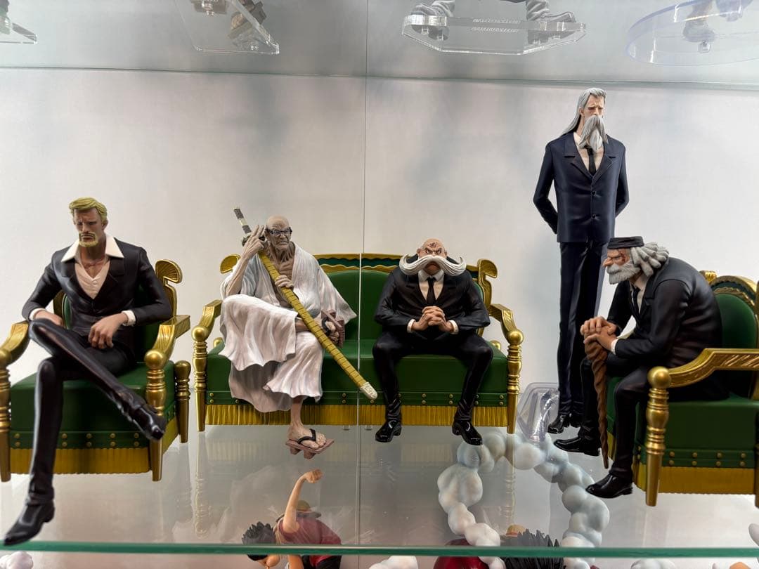 ワンピース　一番くじ　五老星　フィギュアセット