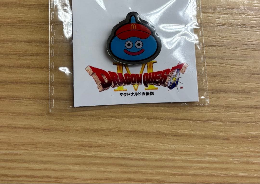 ドラゴンクエスト スライム ピンバッジ マクドナルド - メルカリ