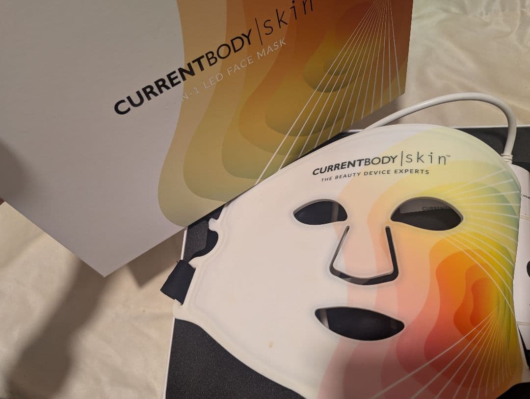 カレントボディ　LED 4イン1 マスク