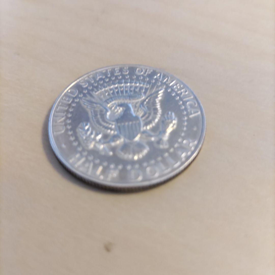 1964年 ケネディ ハーフダラーDミントマーク - メルカリ