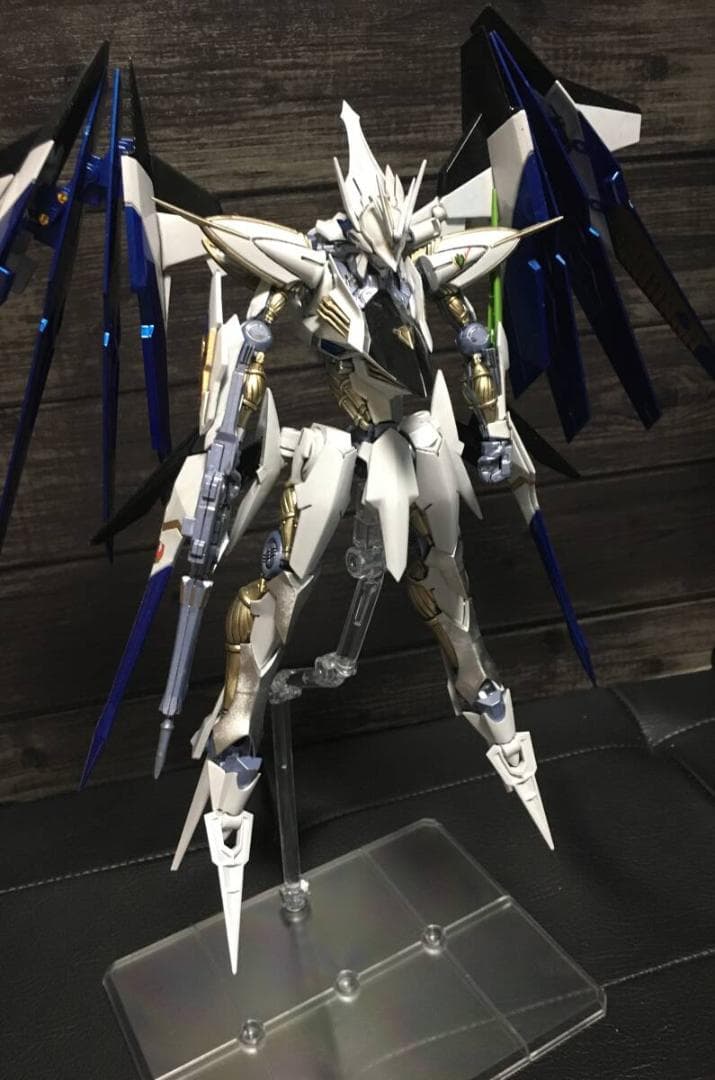 クロスアンジュ MODEROID ヴィルキス　全塗装完成品　プラモデル アニメ『クロスアンジュ 天使と竜の輪舞』ヴィルキスがMODEROIDから初