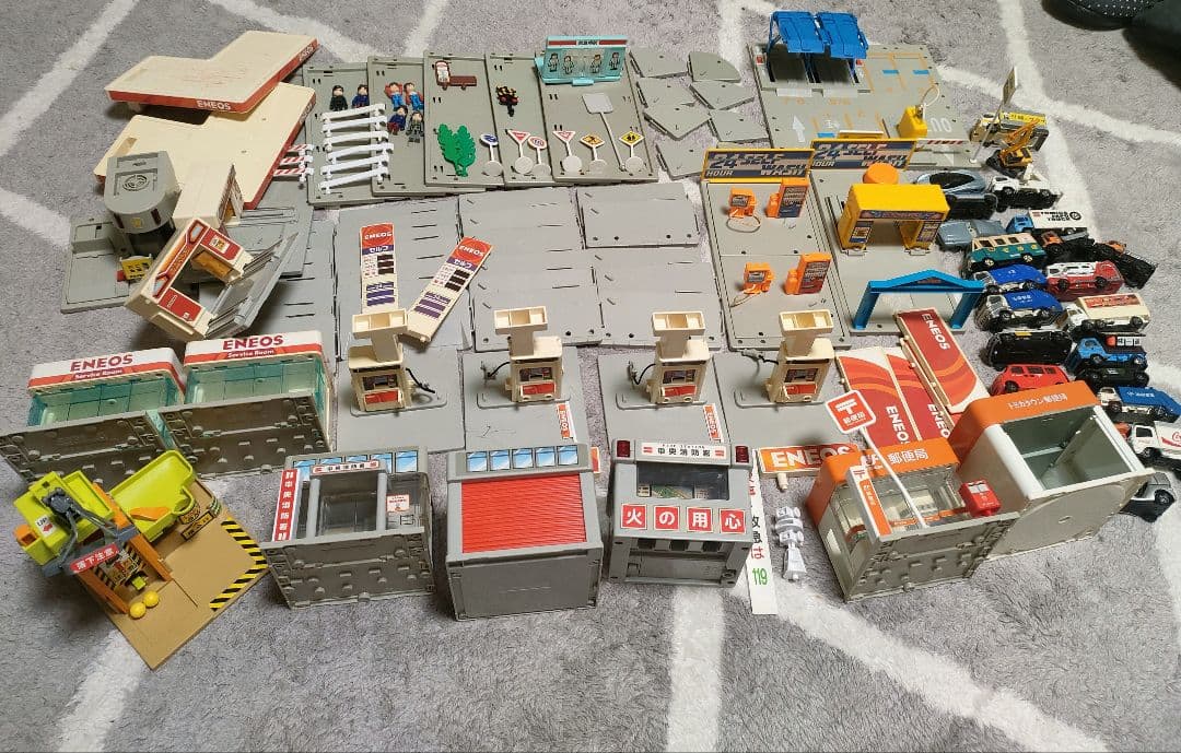 トミカタウン　セット　まとめ売り タカラトミー まちやどうろがいっぱい！トミカタウンセット（トミカ