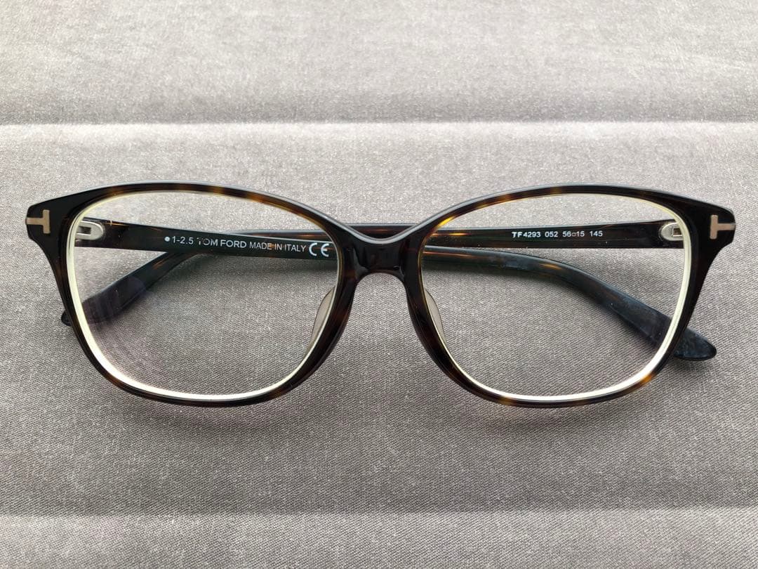 トムフォード　メガネ　べっ甲