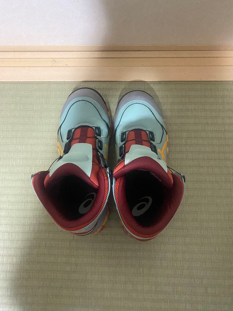 最終下げ　ASICS ハイカット安全靴 23.5cm