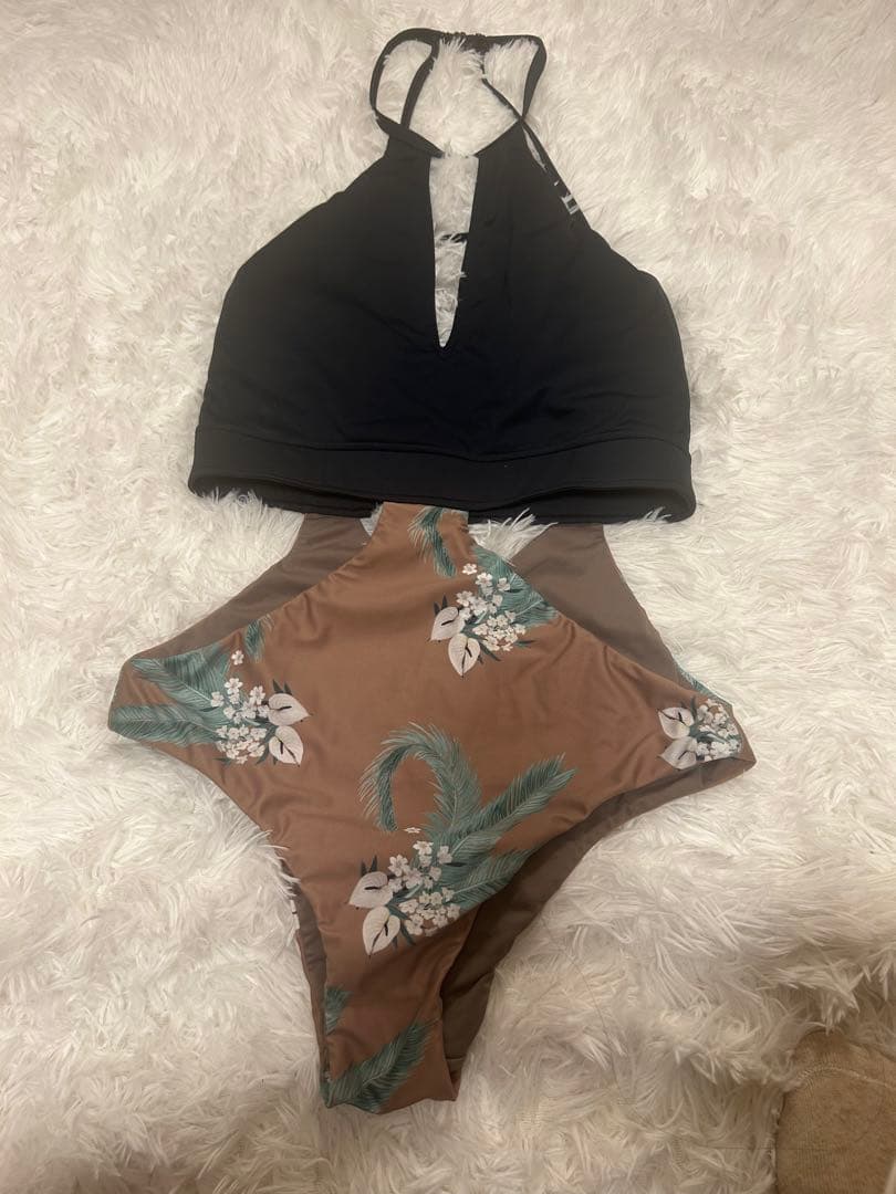 アリシアスタン水着ケイトリン