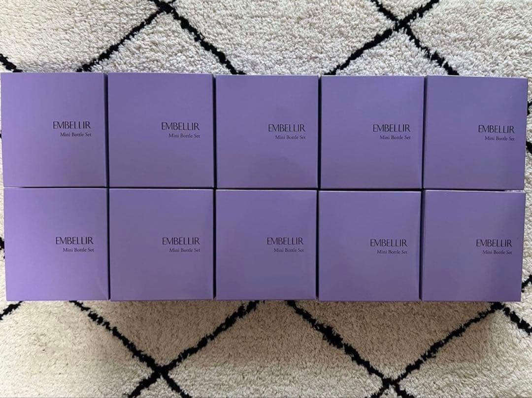 メナードエンベリエミニボトル3点セット 10箱