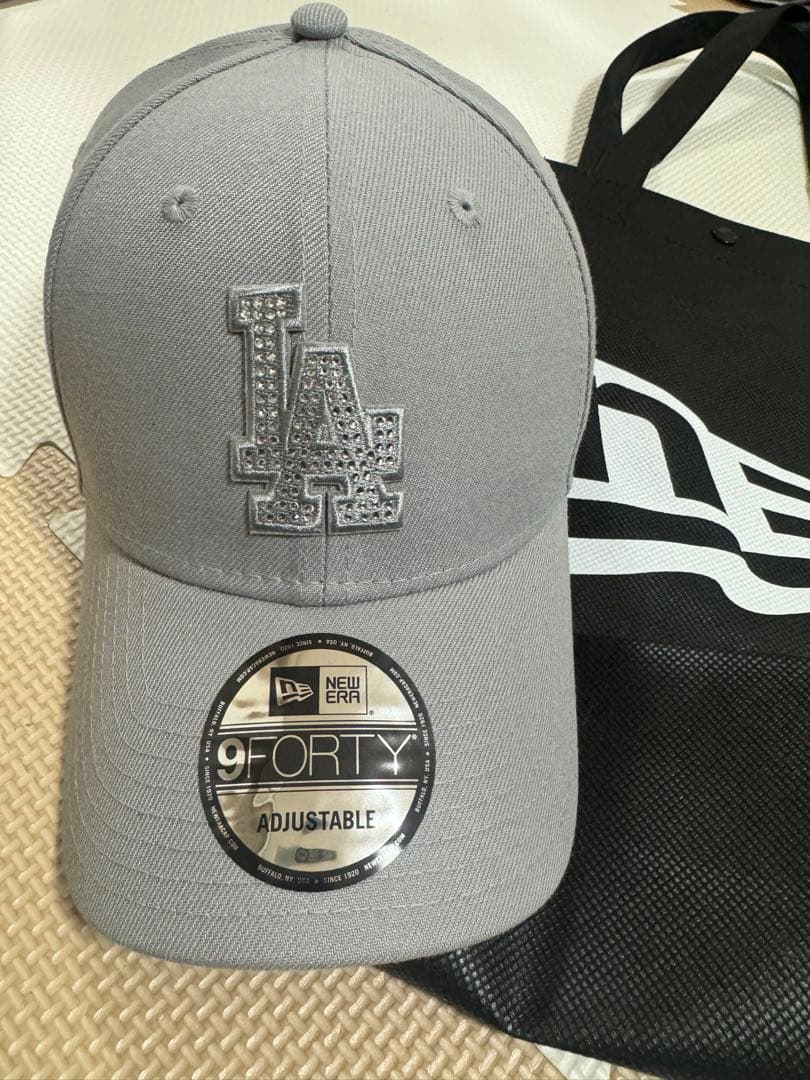 New Era 9FORTY LAキャップ グレー　ラインストーン