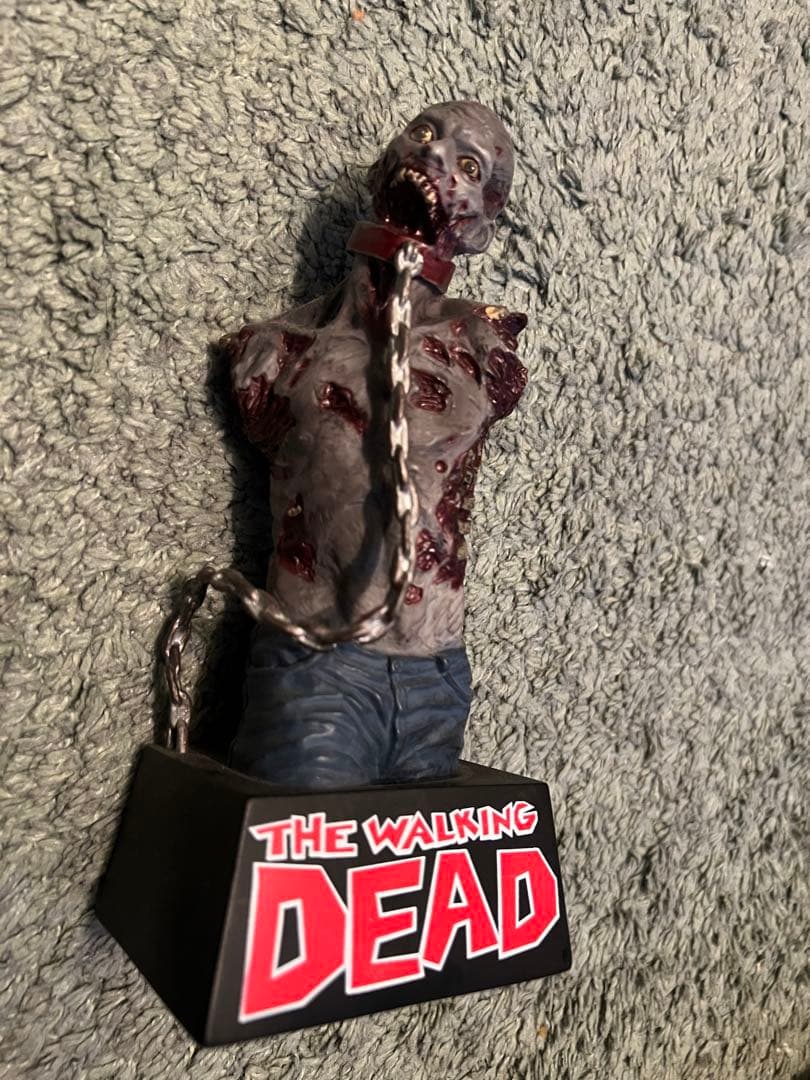 ウォーキングデッド　フィギュア貯金箱　未使用品