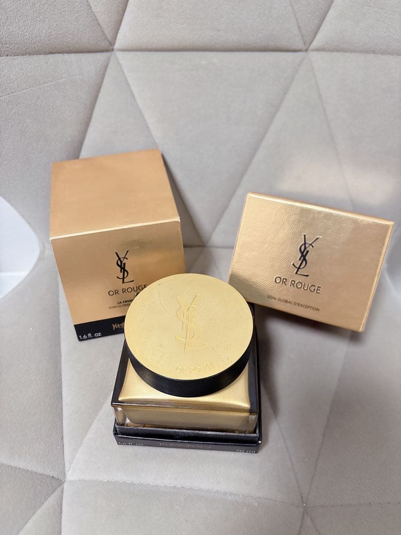 【美品】YSL イヴ・サンローラン オールージュ　クレームフィン