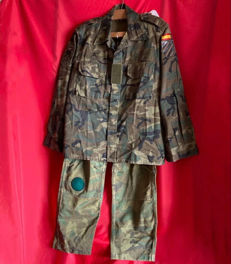 スペイン軍第6空挺旅団WLカモ上下セット 徽章多数付 実物中古