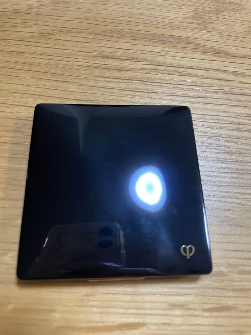 クレ・ド・ポー ブードゥルコンパクトエサンシエルn 5g