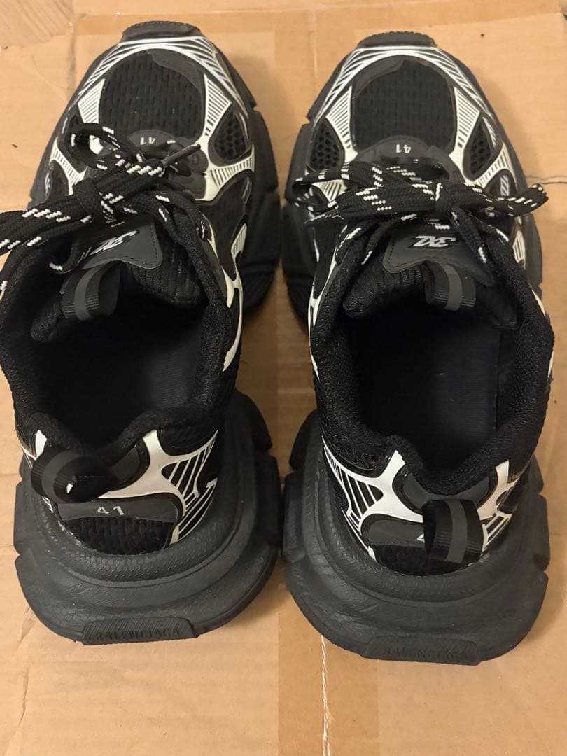 ブラックスニーカー 41サイズ