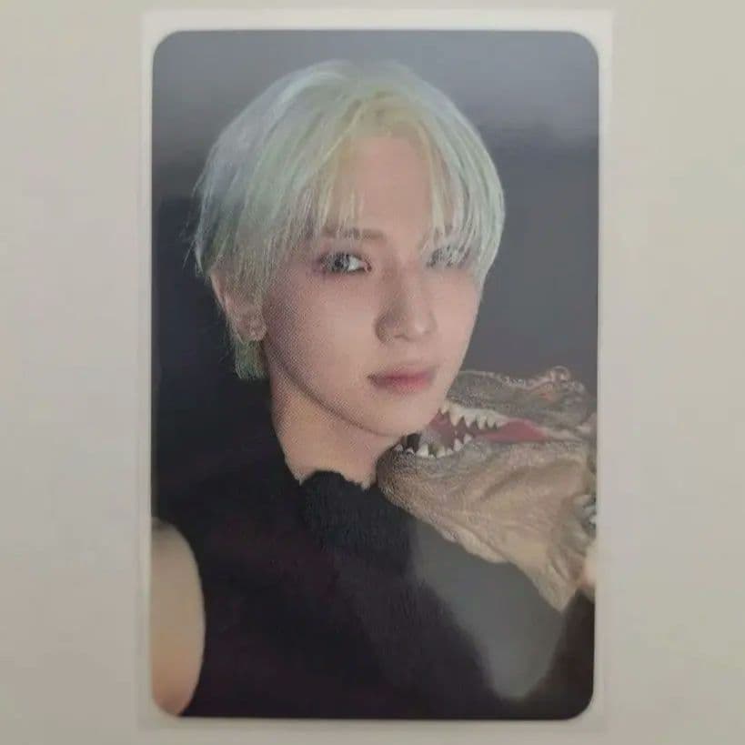 ATEEZ hellolive digipak 予約特典 トレカ ヨサン - メルカリ