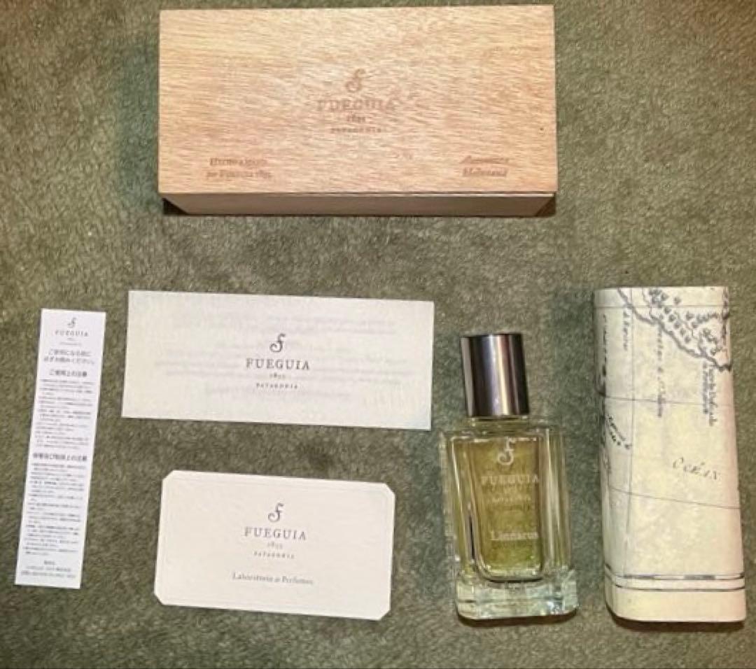 美品　FUEGUIA リンナエウス　香水 50ml 木製ボックス付き