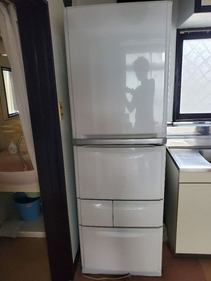 【あゆあゆ】三菱電機冷凍冷蔵庫401L MR-K40J-W1 2006年製