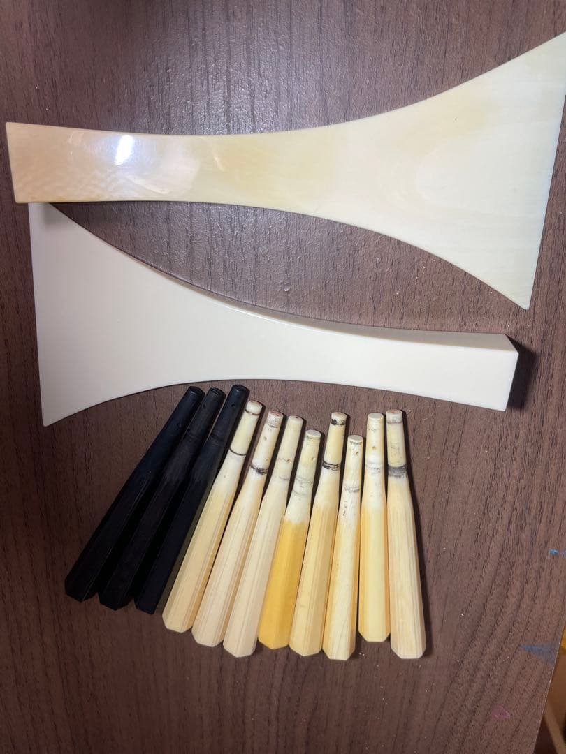 三味線 撥（バチ） 糸巻き8本　象牙調　黒檀 象牙調 糸巻〈宇柄面取〉8.5 (仕込み込) 】津軽三味線用 糸巻き 8分5厘