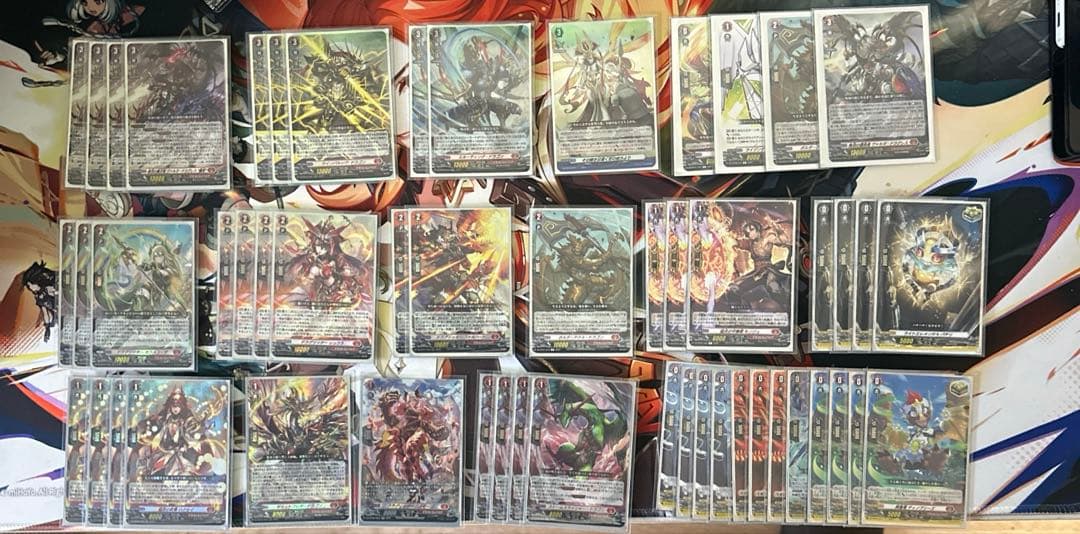 最安価　最終値下げ　早い者勝ちヴァルガドラグレス　羅刹　デッキ　パーツ　スリーブ 無双の魔刃竜ヴァルガ・ドラグレス羅刹【SEC】{DZ-BT05/SEC01