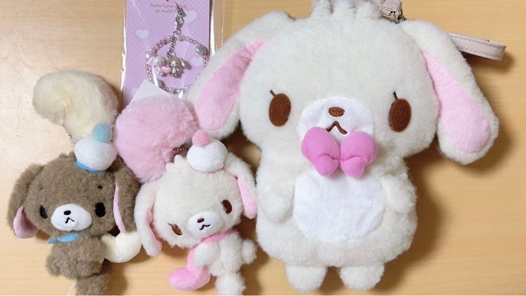 サンリオ 平成生まれふわふわハート マスコットホルダー シュガー
