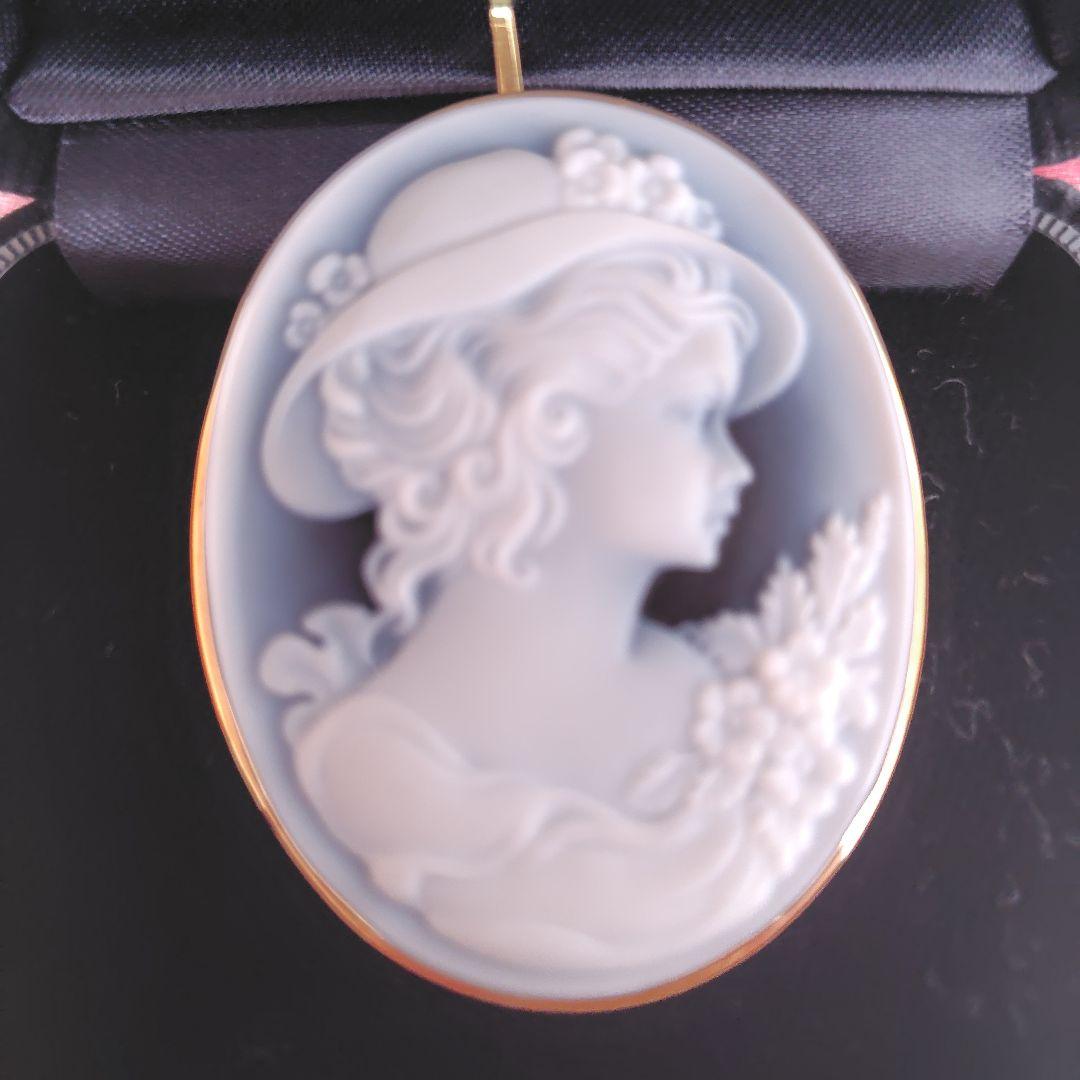高級カメオk18ブローチ作家刻印付き