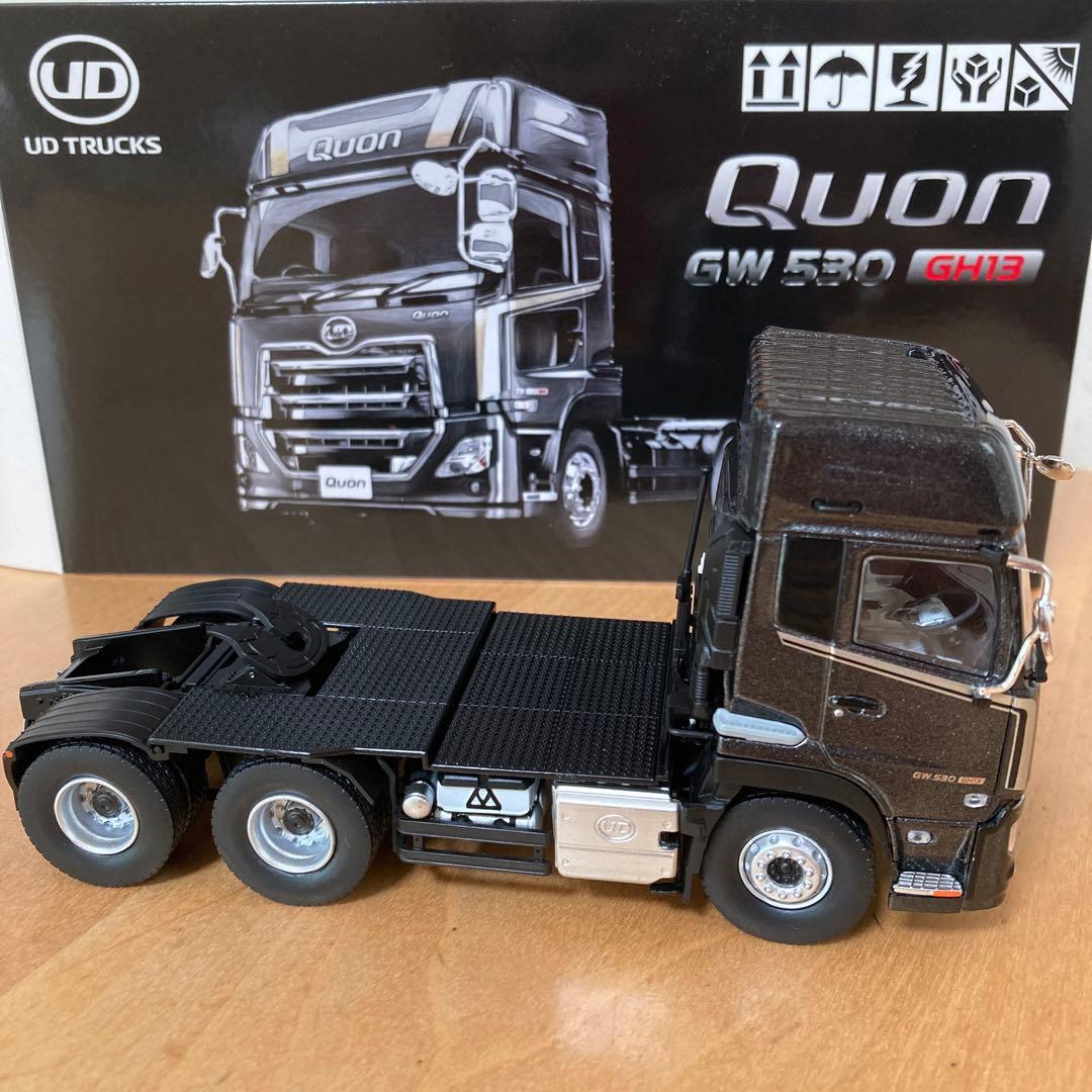 UDトラックス クオン 1/43 トラクターヘッド ミニチュアモデル - メルカリ