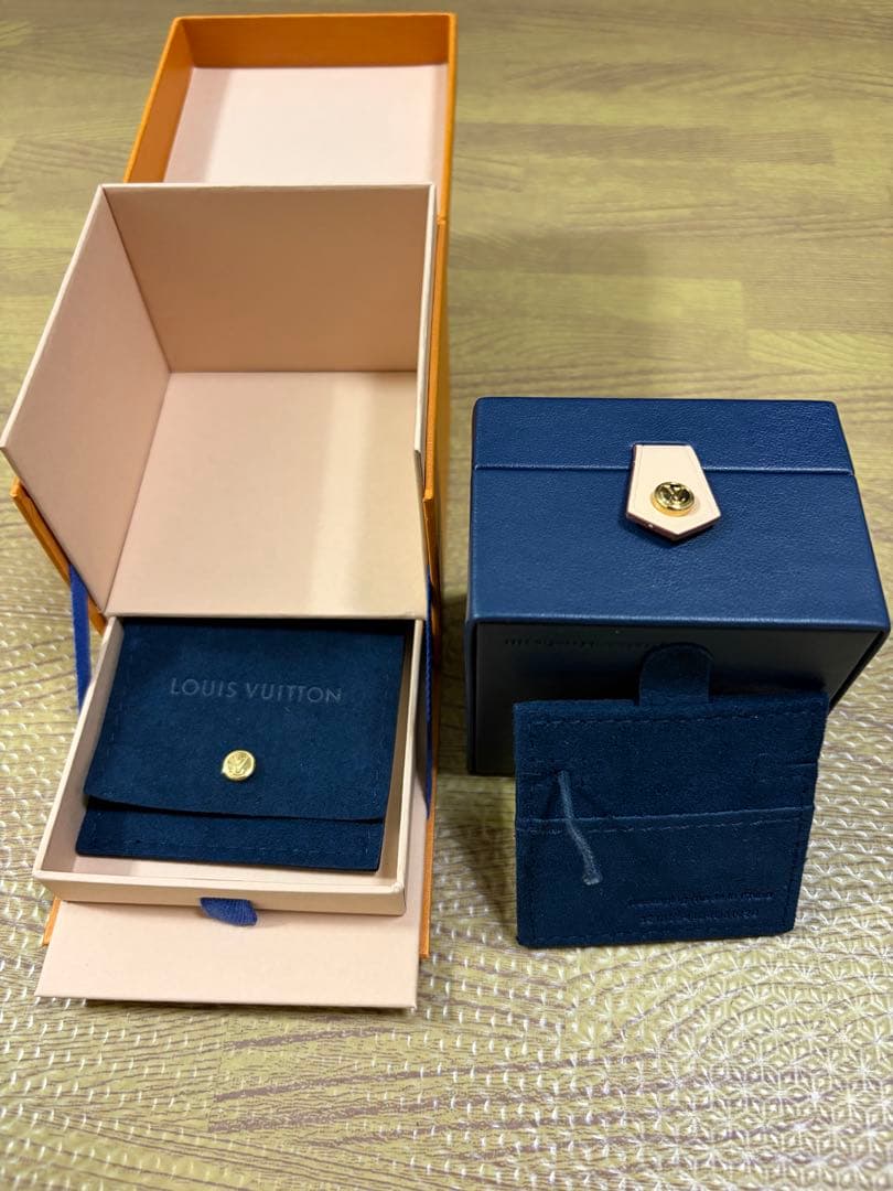 ルイヴィトン LOUIS VUITTON ネックレスケース 空箱 - メルカリ