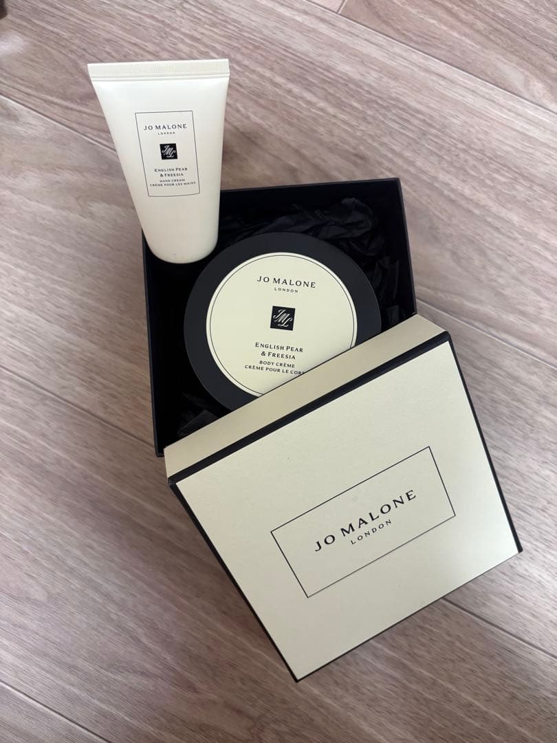 JO MALONE LONDON イングリッシュペアー＆フリージア セット