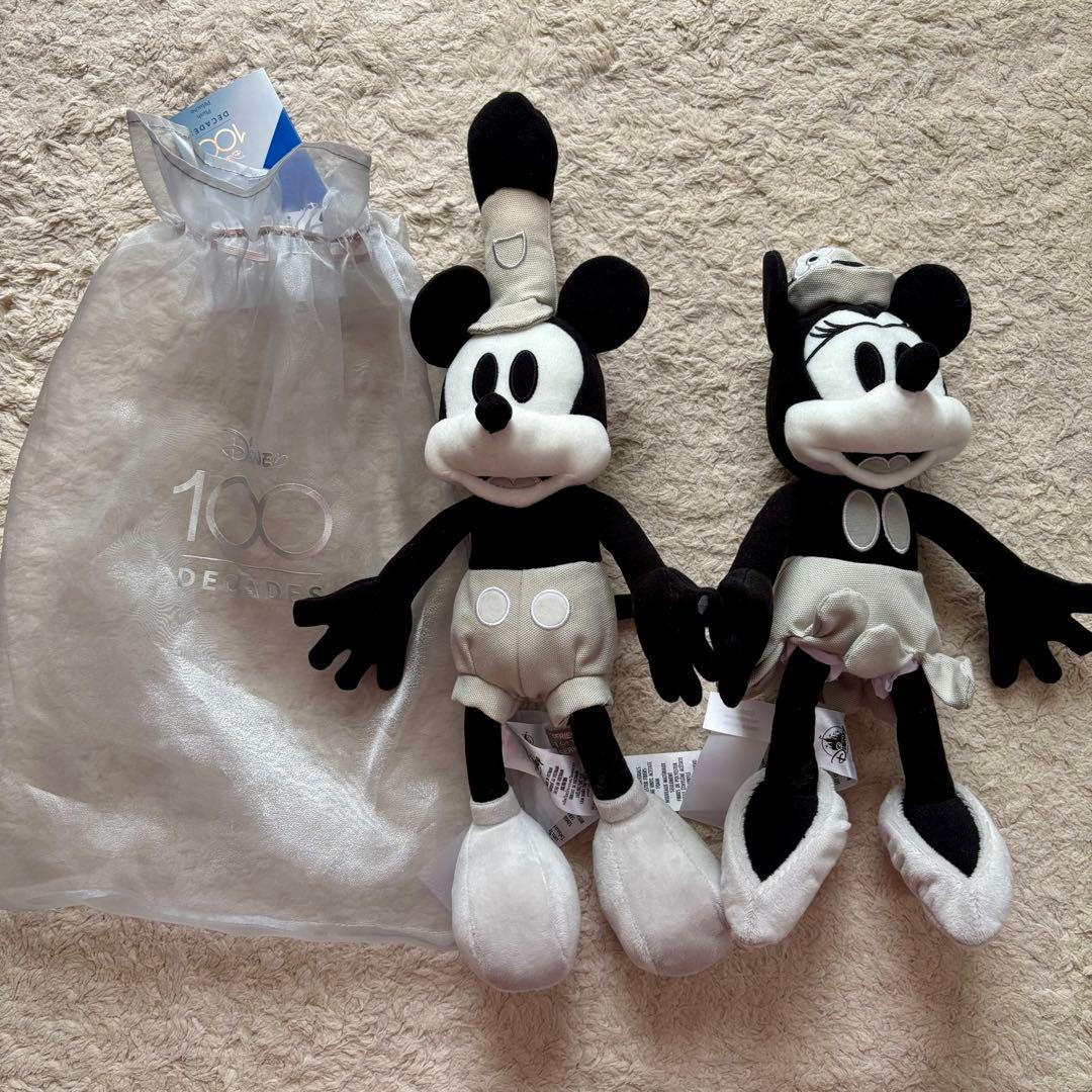 ディズニー 100周年 ミッキー・ミニー モノクロ ぬいぐるみ - メルカリ