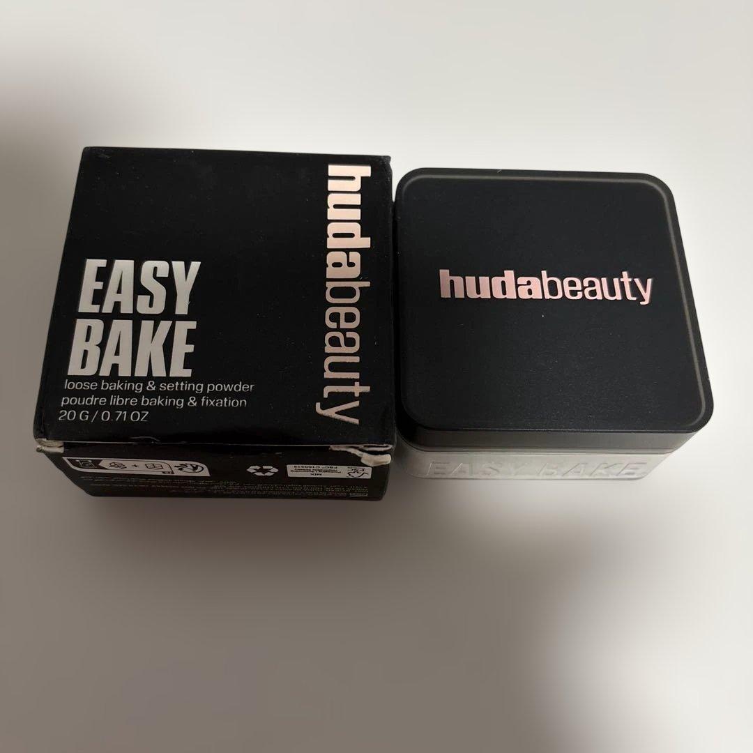 Huda Beauty ルースパウダー Sugar Cookie