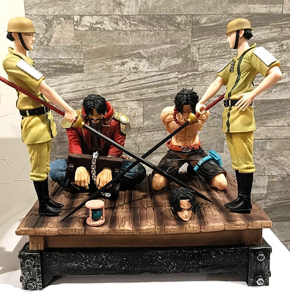 【激稀】ワンピース　ロジャー　エース　処刑台　フルセット