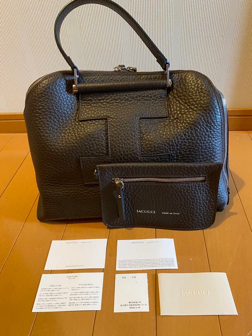 IACUCCI ハンドバッグ