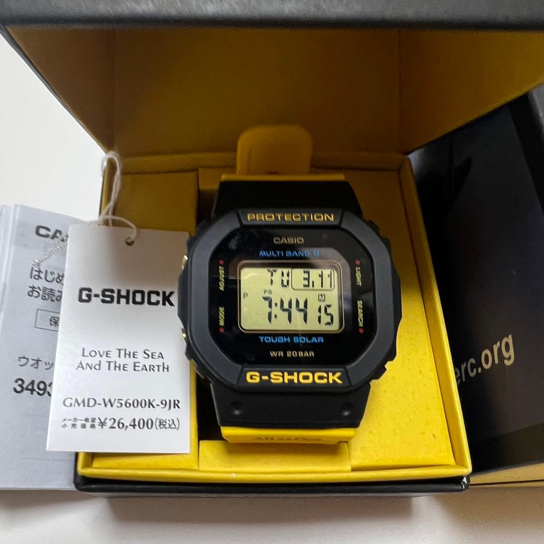 CASIO　G-SHOCK　2023イルカ・クジラ　GMD‐W5600K‐9JR G-SHOCK“イルカ＆クジラ”モチーフの腕時計、ブラック×イエローの大胆