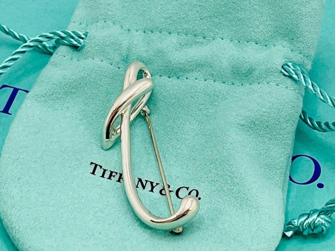 c583 美品　ティファニー　アルファベット「t」イニシャル「T」ブローチ925 c583 美品 ティファニー アルファベット「t」イニシャル「T」ブローチ