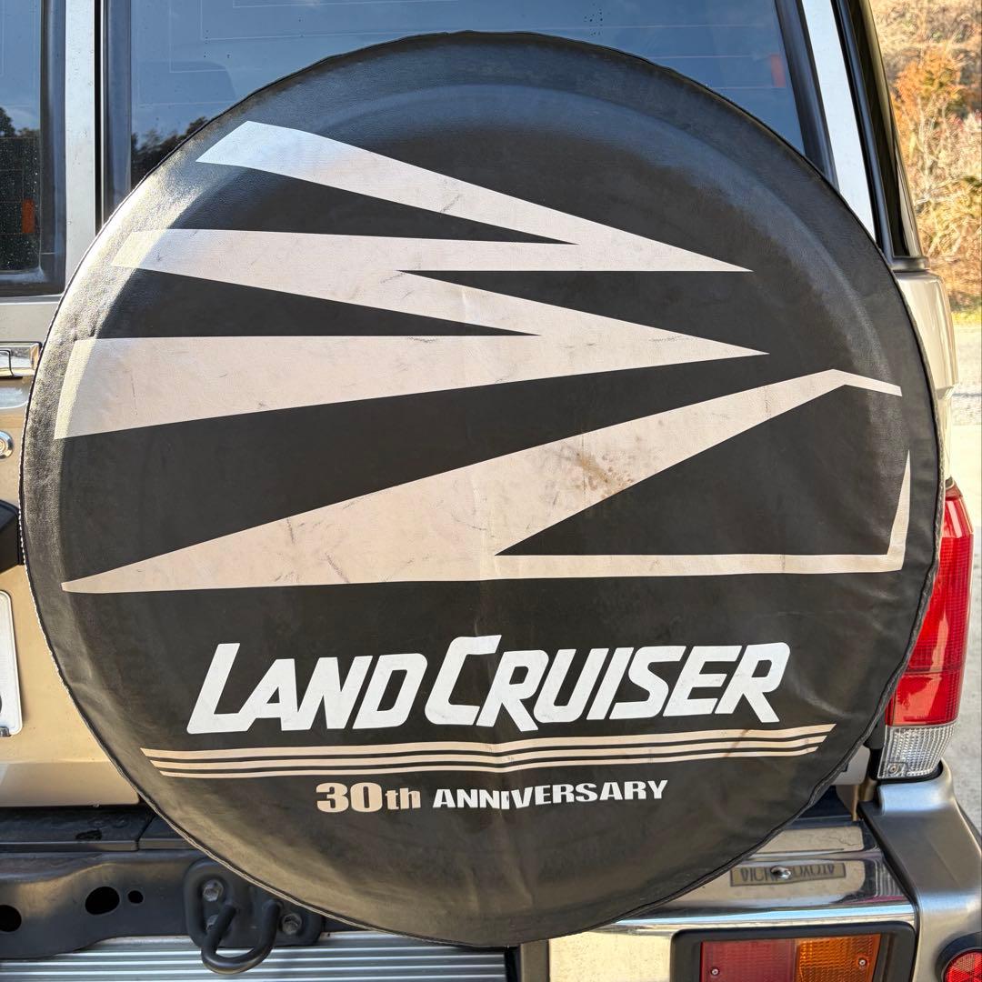 【トヨタ純正】ランドクルーザー70 30周年記念 スペアタイヤカバー