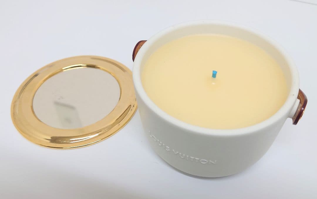 未使用　ルイヴィトン　ILE BLANCHE ミディアムキャンドル