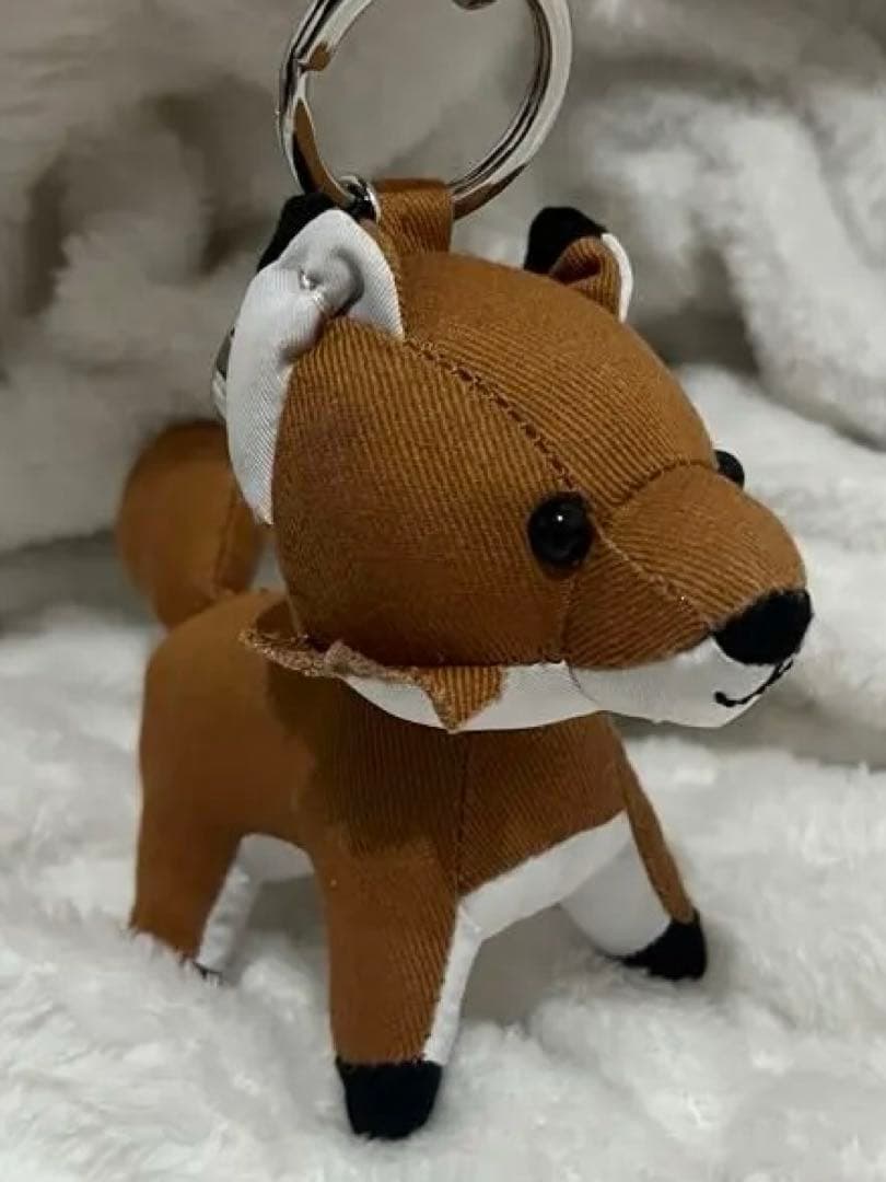 MAISON KITSUNE フォックスチャーム　キーホルダー 楽天市場】Maison Kitsune メゾンキツネ Fox Head Key Ring キーリング