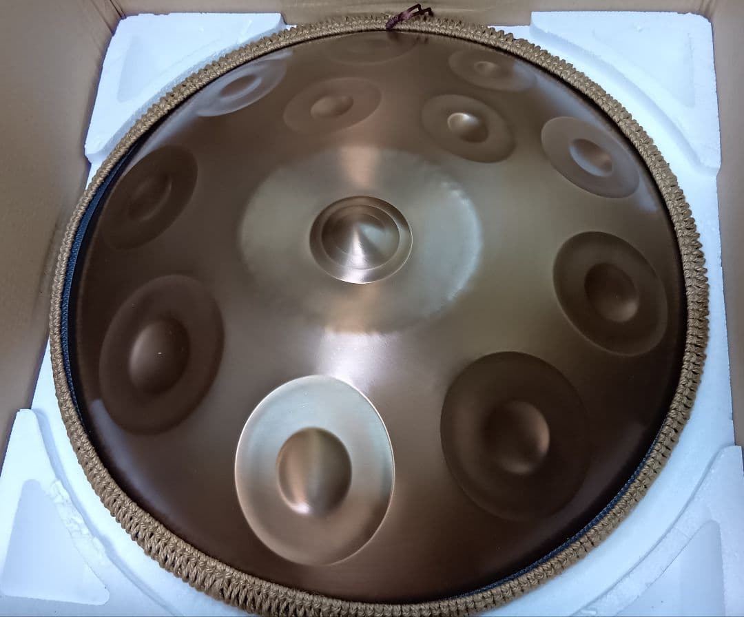 ハンドパン 56センチ 12音 A＝432Hz Dマイナー 音きれいです - メルカリ