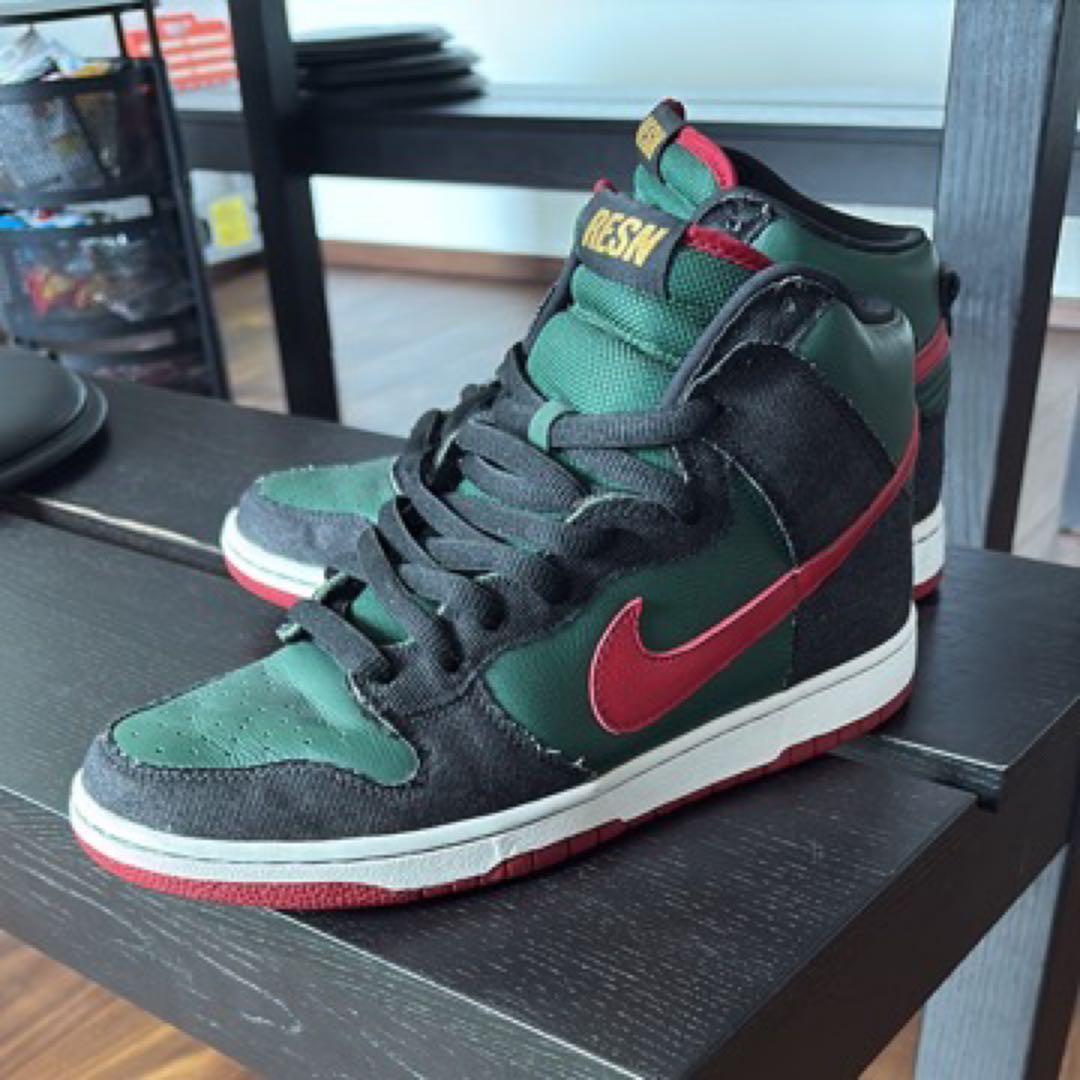 ナイキ SB ダンク ハイ \