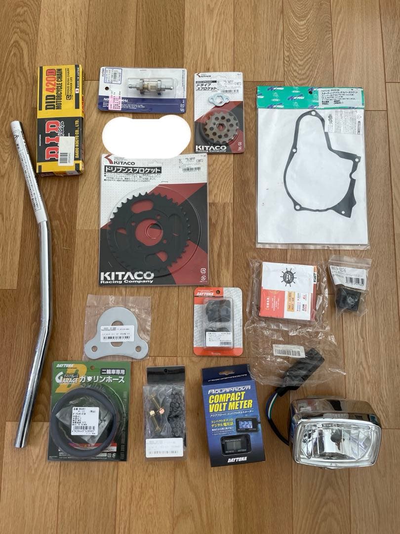 チェブラーシュカまとめ売りHA02スーパーカブ 90用に集めたバイクパーツ 割れ無!スーパーカブ90 HA02 純正車載工具 工具 Super Cub90 HA02-2800