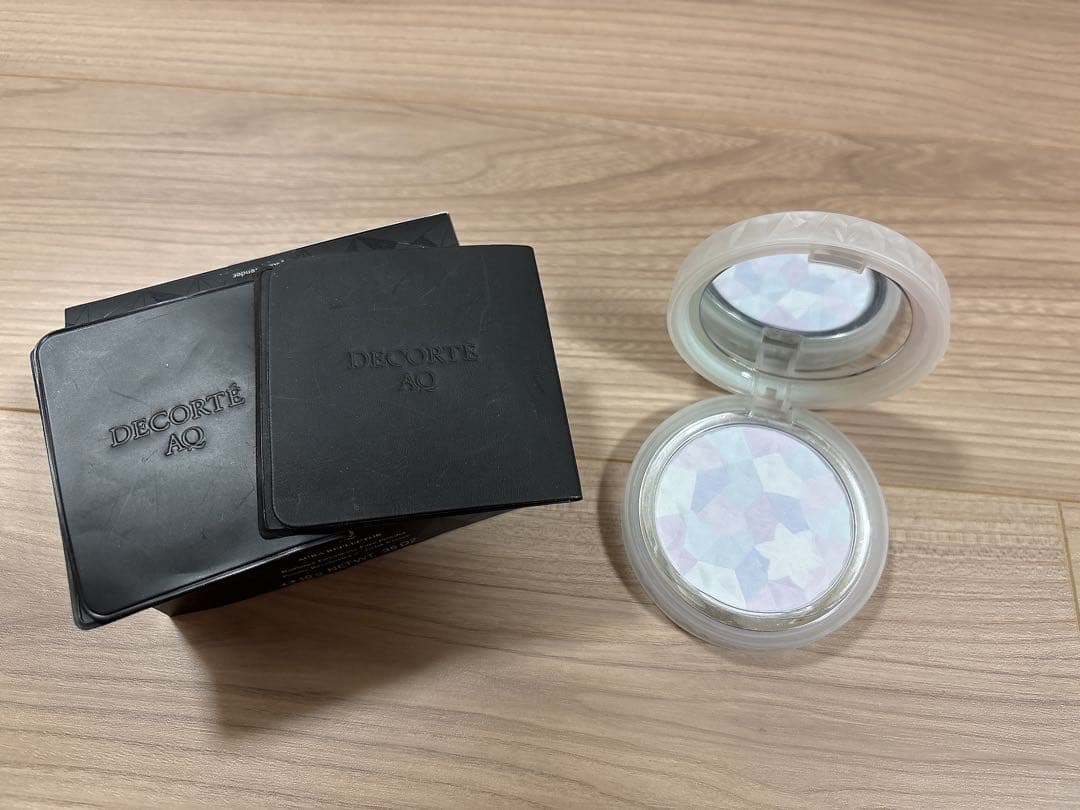 DECORTÉ AQ AURA REFLECTOR 01 クリスタルラベンダー