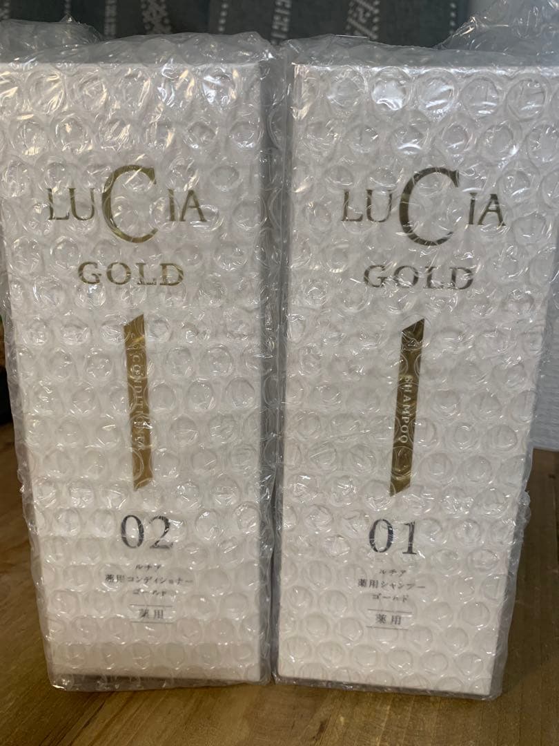 ルチア 薬用シャンプーゴールド＆コンディショナーゴールド