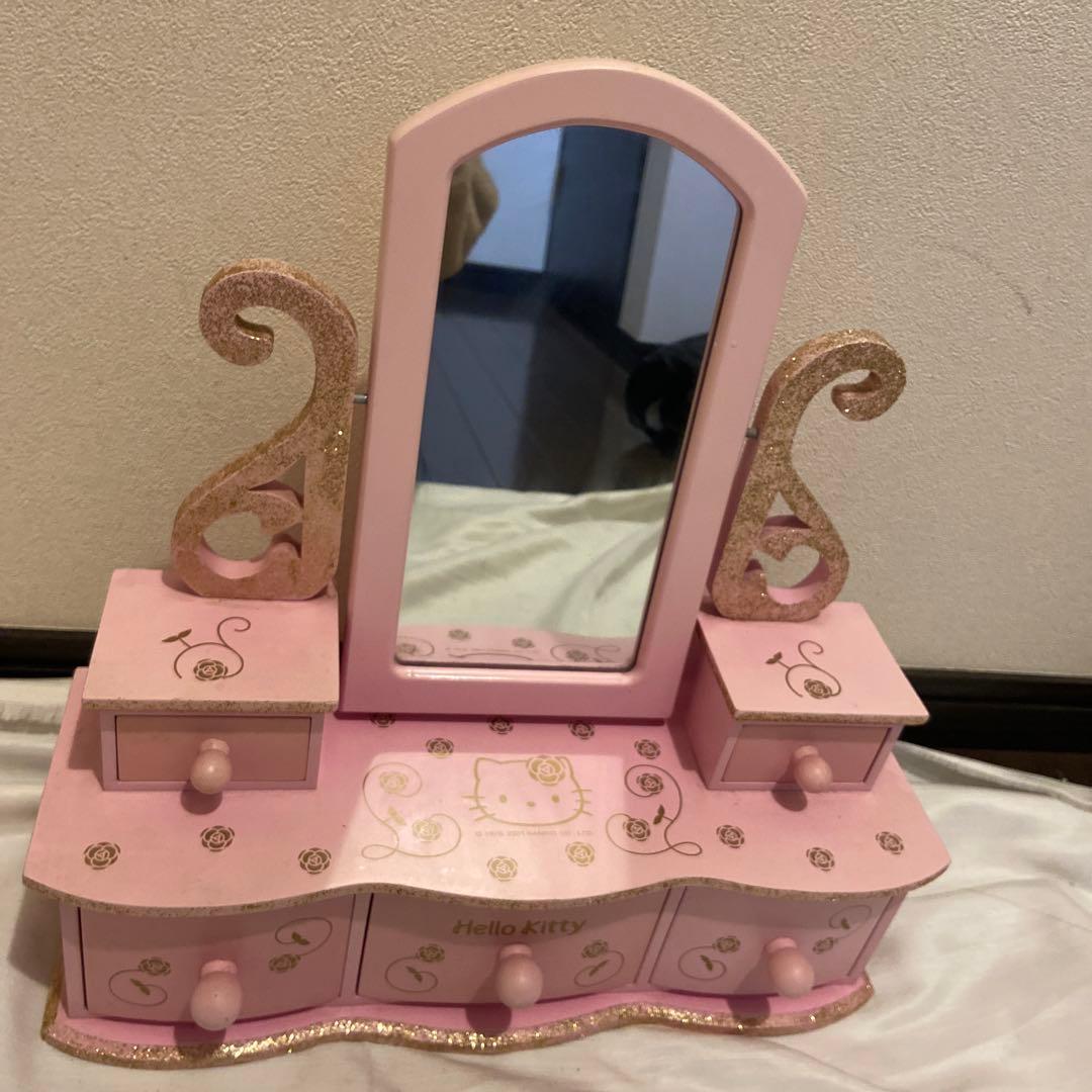 キティちゃん 木製 ドレッサー アクセサリー入れ 送料込み - メルカリ