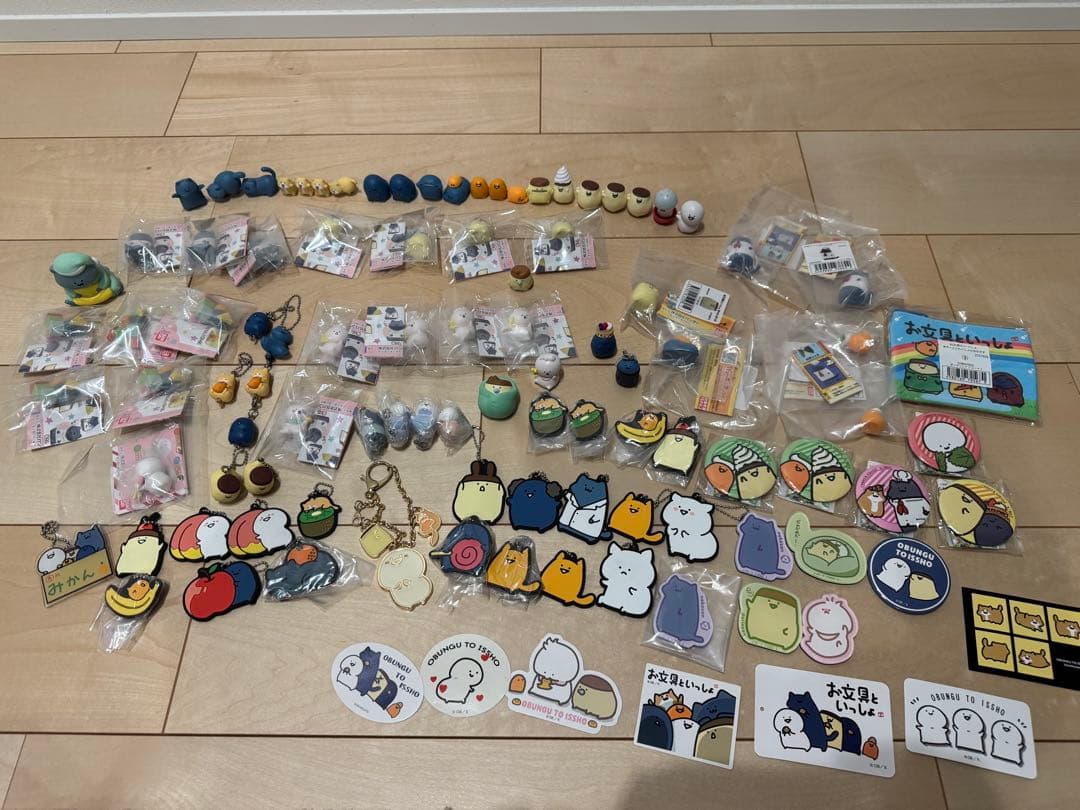 お文具といっしょ　グッズ　ガチャガチャ　カプセルトイ　等　セット お文具といっしょ めじるしアクセサリーなのです｜ガシャポン