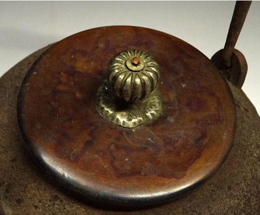 人間国宝】◇『釜師 角谷一圭 松葉地紋 鉄瓶』◇検）亀文堂 龍文堂